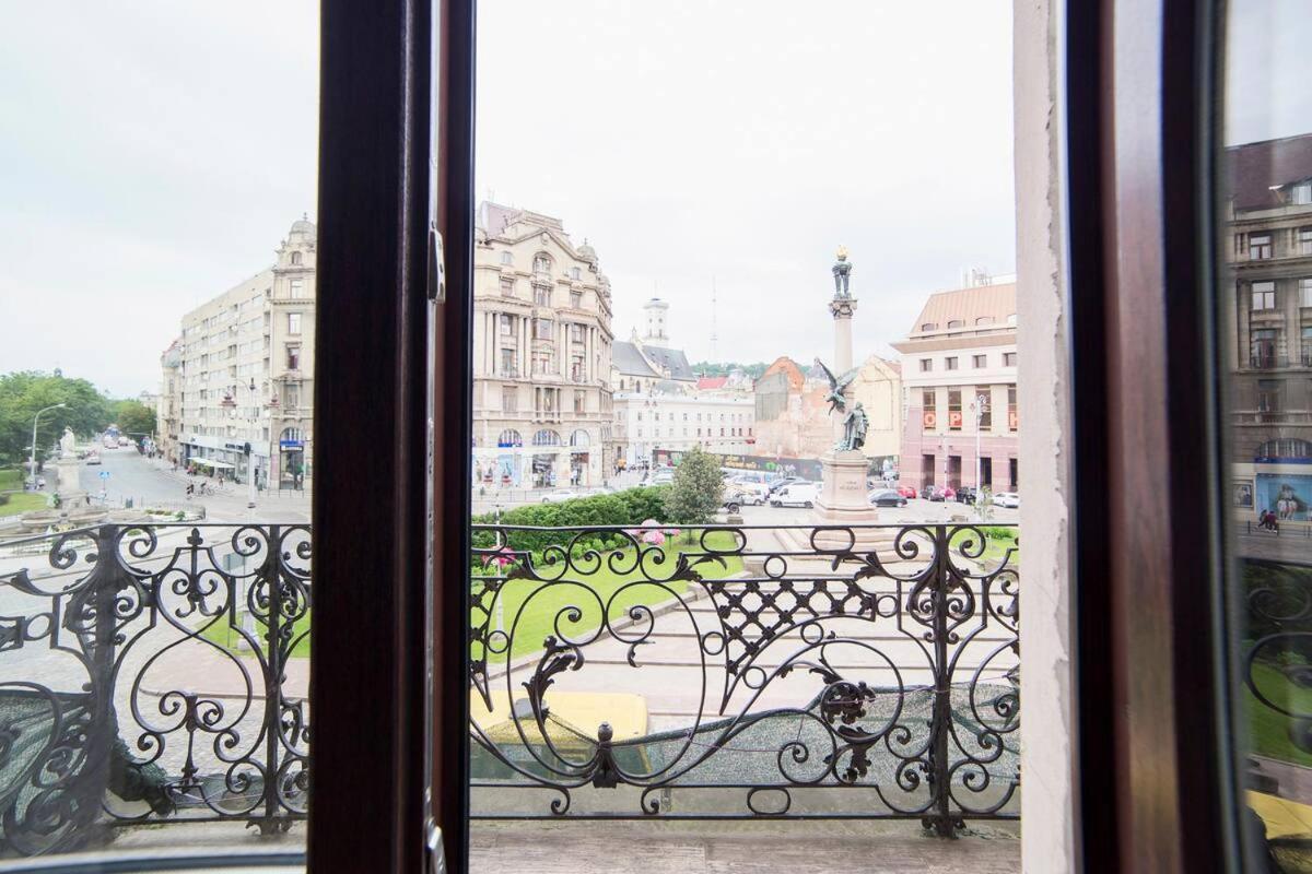 Апартаменти З Балконом На Центр Львова Exterior foto